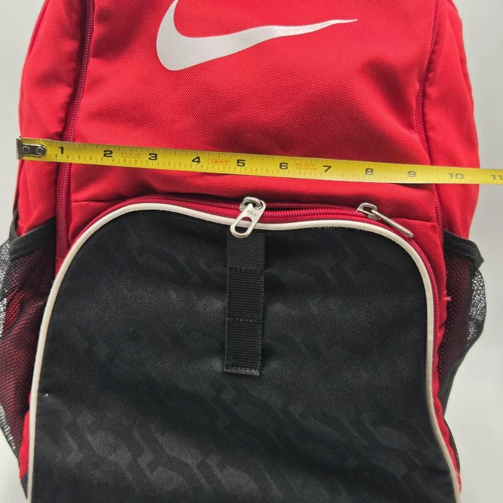 Nike red 18